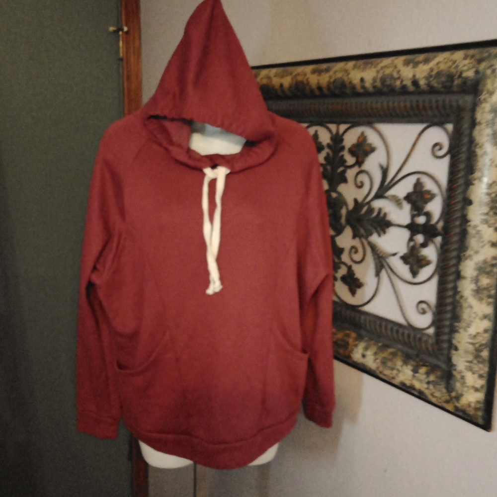 HONEYME Burgundy hooded Sweatshirt with front pockets Sz S💙
